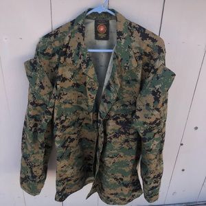 S-M men’s camo jacket
